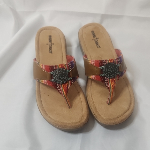 Minnetonka Shoes - Minnetonka Red and Brown Sandals Geometric Strap